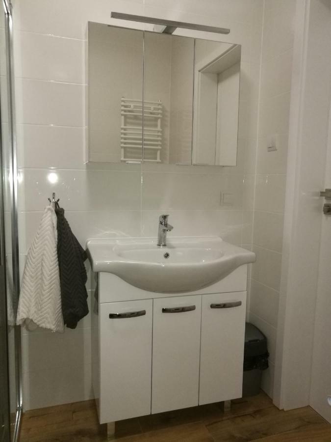 Harbor 9 Apartment Колобжег Номер фото